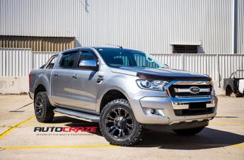 FORD-RANGER-VAPOR-BLACK-MACHINED-WITH-DARK-TINT